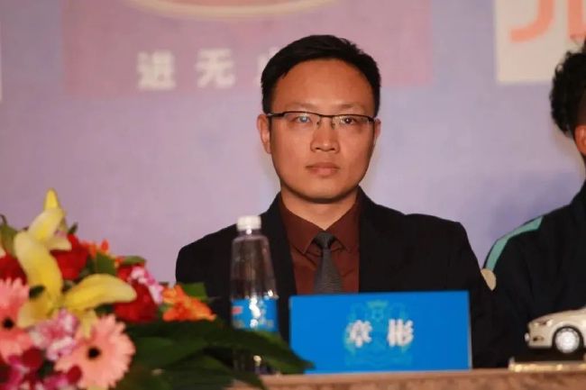 十八岁以下禁看网站